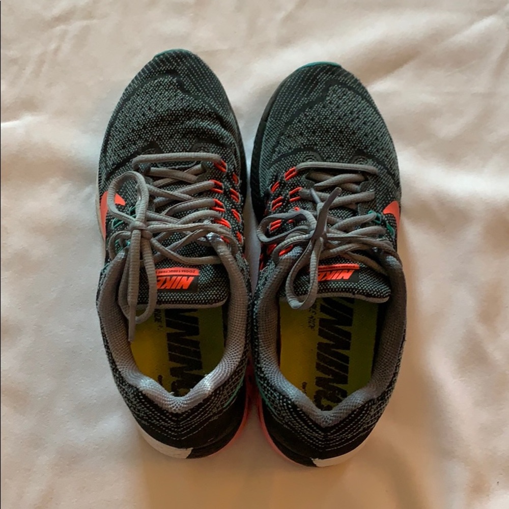 NIKE Zoom Structure 18 Women’s Running Sneakers